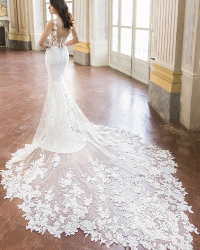 Amerikanisches Hochzeitskleider - Enzoani Brautkleider bei Say Jess Dein Brautladen für exklusive Brautmode und Accessoires