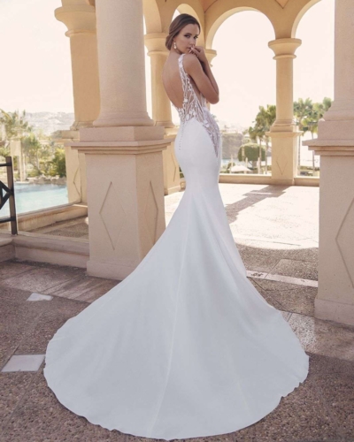 Amerikanisches Hochzeitskleider - Enzoani Brautkleider bei Say Jess Dein Brautladen für exklusive Brautmode und Accessoires