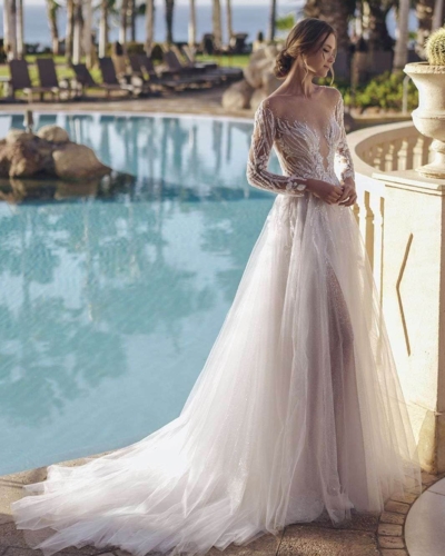 Amerikanisches Hochzeitskleider - Enzoani Brautkleider bei Say Jess Dein Brautladen für exklusive Brautmode und Accessoires