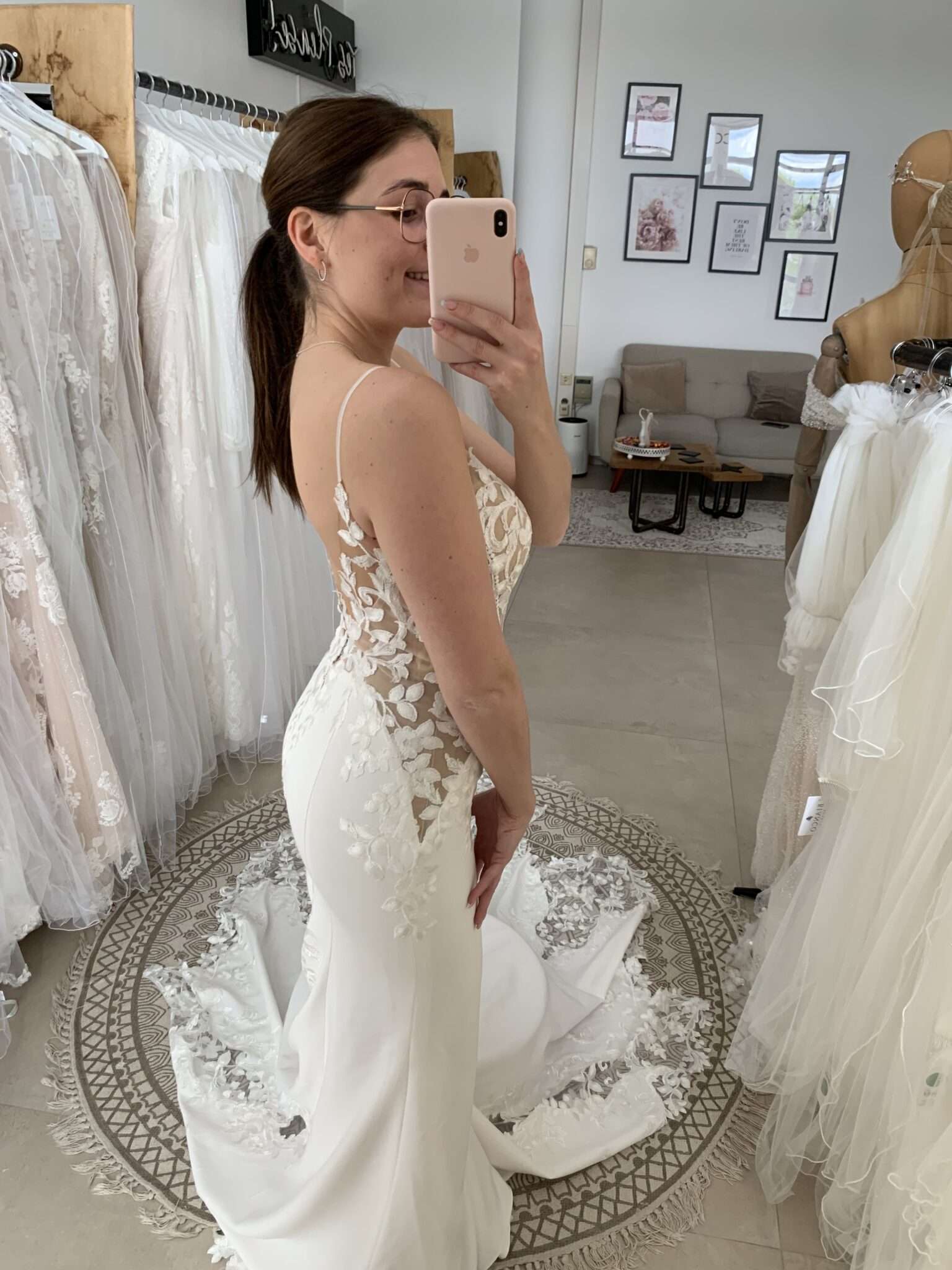 Brautmode Rodgau - Say Jess Dein Brautladen für exklusive Brautmode und Accessoires - Say Jess Bridal Couture Brautkleider - Handgefertigte Unikate – Unsere Eigenkreationen designed mit Herz und Stil