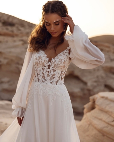 DAMA Couture Brautkleider - Brautmode Rodgau - Say Jess Dein Brautladen für exklusive Brautmode und Accessoires - Handgefertige polnische Brautmode Chiffon Kleid mit Spitze