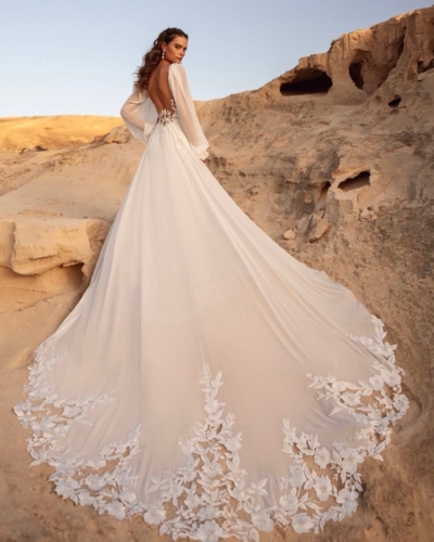 DAMA Couture Brautkleider - Brautmode Rodgau - Say Jess Dein Brautladen für exklusive Brautmode und Accessoires - Handgefertige polnische Brautmode Chiffon Kleid mit Spitze