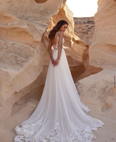 DAMA Couture Brautkleider - Brautmode Rodgau - Say Jess Dein Brautladen für exklusive Brautmode und Accessoires - Handgefertige polnische Brautmode Chiffon Kleid mit Spitze