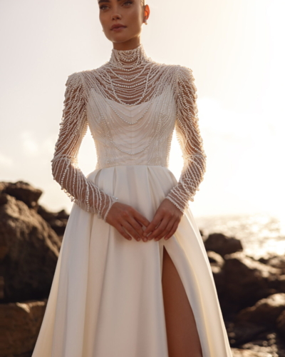 DAMA Couture Brautkleider - Brautmode Rodgau - Say Jess Dein Brautladen für exklusive Brautmode und Accessoires - Handgefertige polnische Brautmode A-Linie clean mit Perlen