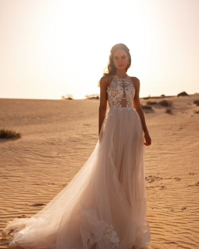DAMA Couture Brautkleider - Brautmode Rodgau - Say Jess Dein Brautladen für exklusive Brautmode und Accessoires - Handgefertige polnische Brautmode A-Linie mit Softtüll und Neckholder