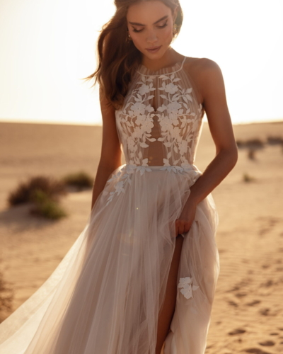 DAMA Couture Brautkleider - Brautmode Rodgau - Say Jess Dein Brautladen für exklusive Brautmode und Accessoires - Handgefertige polnische Brautmode A-Linie mit Softtüll und Neckholder