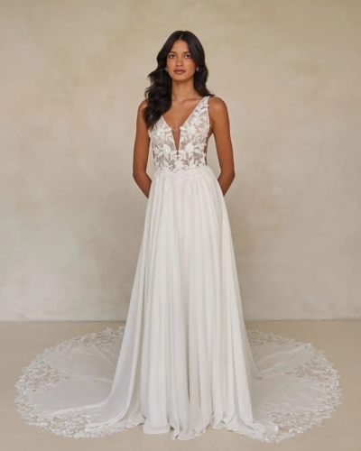 Madi Lane Brautkleider - Brautmode Rodgau - Say Jess Dein Brautladen für exklusive Brautmode und Accessoires für Frankfurt a.M., Aschaffenburg, Wiesbaden, Offenbach, Mainz, Darmstadt, Hanau, Heidelberg Australische Brautkleider A-Linie Chiffon mit Schleppe