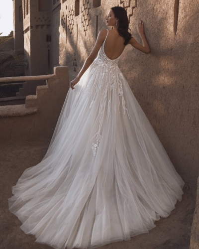 Luxus-Hochzeitskleider – Enzoani Brautkleider bei Say Jess Dein Brautladen für exclusive Brautmode und Accessoires- Amerikanisches Hochzeitskleid A-Linie Glitzer Softtüll