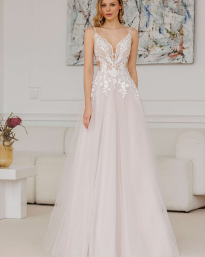 Belgische Brautmode von Jarice - Brautmode Rodgau - Say Jess Dein Brautladen für exklusive Brautmode und Accessoires A-Linie Softtüll V-Ausschnitt