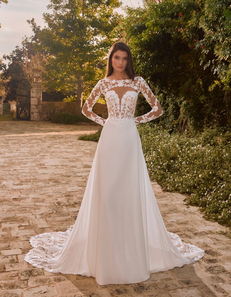 Alberto Palatchi Brautkleider - Brautmode Rodgau - Say Jess Dein Brautladen für exklusive Brautmode und Accessoires - Spanische Hochzeitsmode Chiffon Kleid mit Herzcorsage
