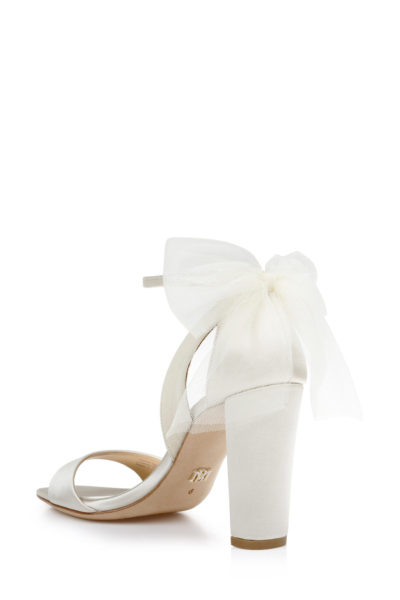 Badgley Mischka Schuhe - Brautmode Rodgau - Say Jess Dein Brautladen für exklusive Brautmode und Accessoires - Frankfurt a.M., Aschaffenburg, Wiesbaden, Offenbach, Mainz, Darmstadt, Hanau, Heidelberg