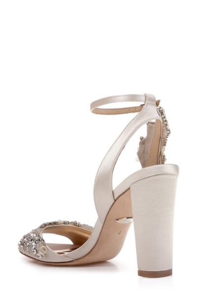 Badgley Mischka Schuhe - Brautmode Rodgau - Say Jess Dein Brautladen für exklusive Brautmode und Accessoires - Frankfurt a.M., Aschaffenburg, Wiesbaden, Offenbach, Mainz, Darmstadt, Hanau, Heidelberg