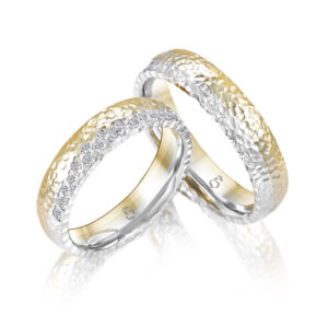 Trauringe Frankfurt, Wiesbaden, Mainz, Darmstadt, Offenbach, Hanau, Aschaffenburg, Heidelberg und Rodgau – bei Say Jess findest Du Verlobungsringe und Eheringe, die nicht von der Stange sind, sondern zu Euch passen.