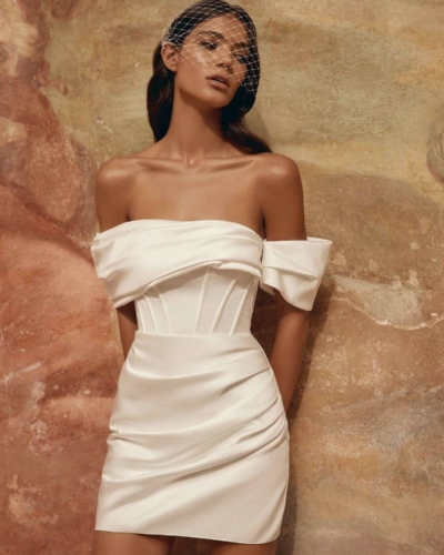 Standesam-Looks: Jumpsuits, Zweiteiler und schlichte Kleider - Brautmode Rodgau - Say Jess Dein Brautladen für exklusive Brautmode und Accessoires