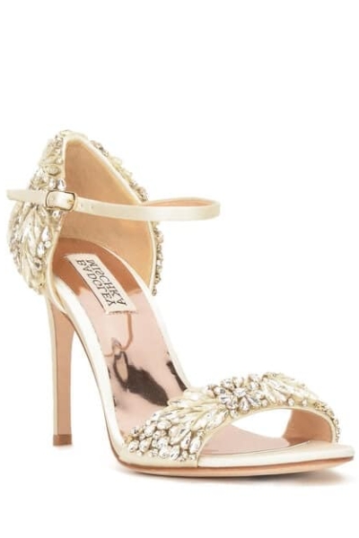 Badgley Mischka Schuhe - Brautmode Rodgau - Say Jess Dein Brautladen für exklusive Brautmode und Accessoires - Frankfurt a.M., Aschaffenburg, Wiesbaden, Offenbach, Mainz, Darmstadt, Hanau, Heidelberg